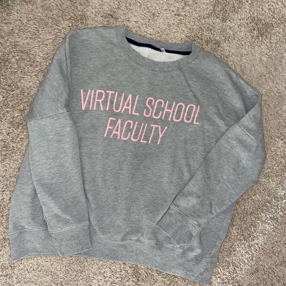 True Craft Gray Crewneck Sweatshirt